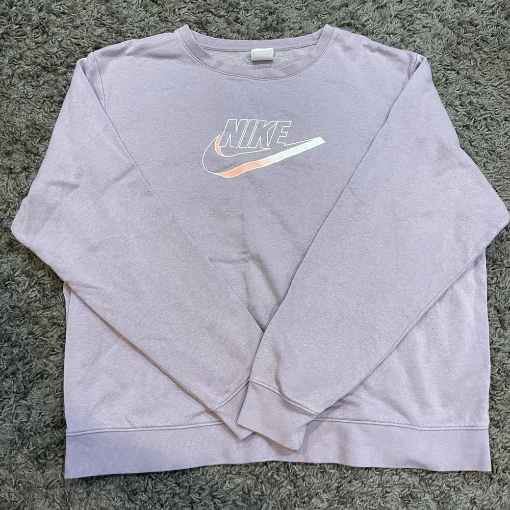 Women’s Nike Sweatshirt